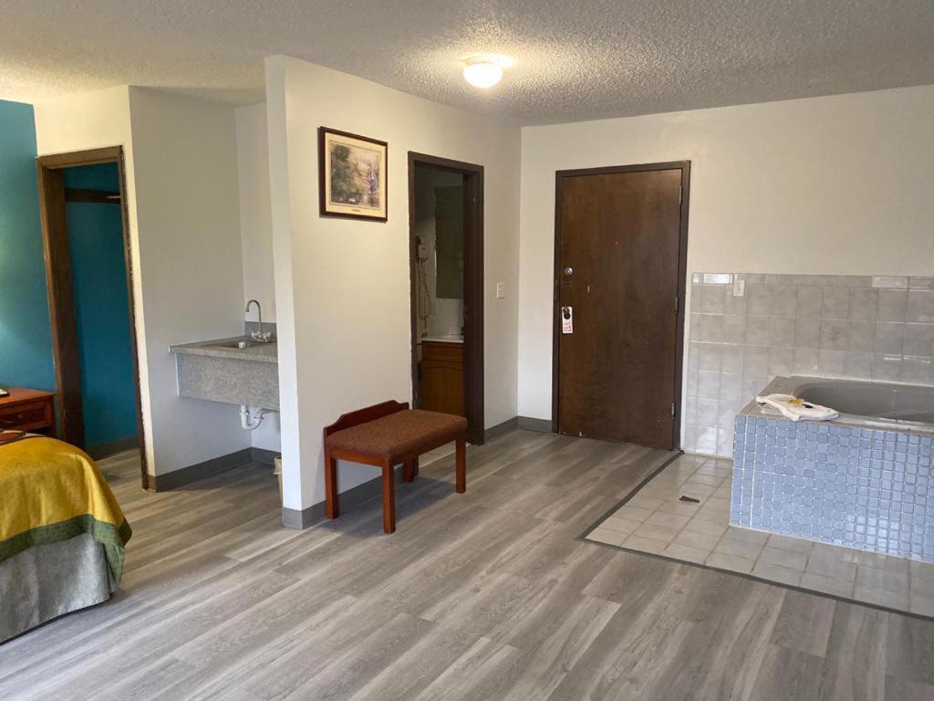 Americas Best Value Inn West Frankfort מראה חיצוני תמונה